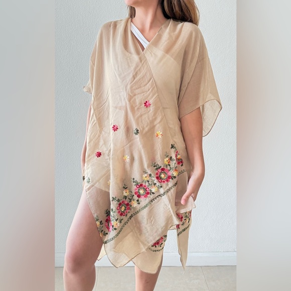 Bijoux Terner Other - One size fits all floral beach embroidered cover-up